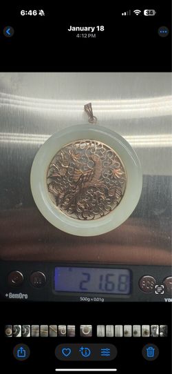 10k Gold and Jade Pendant