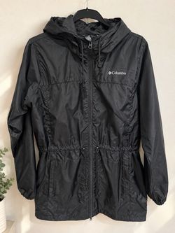 Columbia Black Hooded Windbreaker Jacket Excellent condition Size M