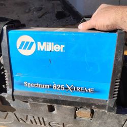 Miller 625 Xtreame Plasma Torch Cutter 