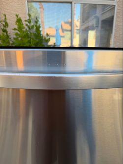LG dishwasher with Wi-Fi