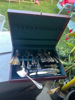 Kitchen utensils set 25 Dlrs