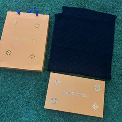 LV Scarf Black