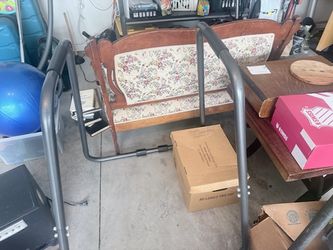 Freestanding Dip Bar / Parallel Bars