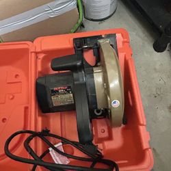 Skilsaw 5250 Circular Saw & Power Drills