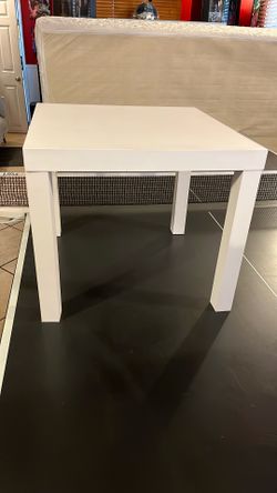 Corner Table