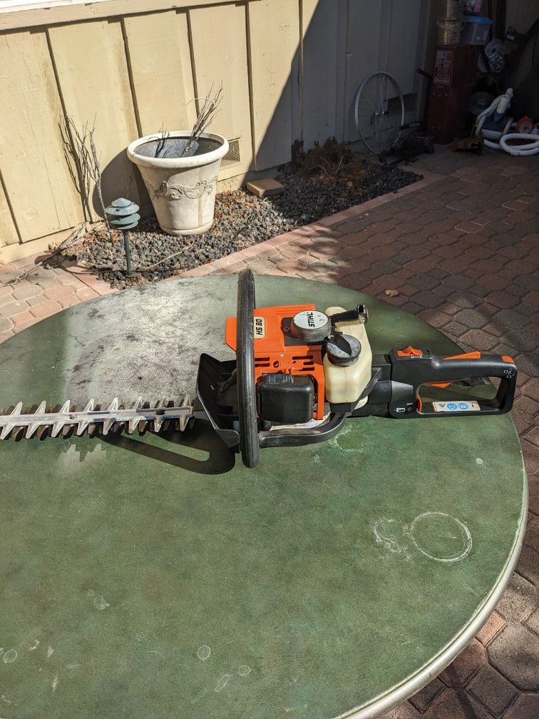 STIHL HS80 HEDGE TRIMMER