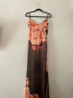 House of CB “Marianna” Floral Print Maxi Dress – NWT – Medium (A–C Cup)