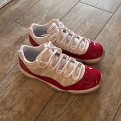Jordan 11 Low Cherry Size 11