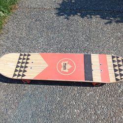 Maple Skateboard 🛹 In Good Condition, Skate Skater Outdoor Camp Camping Skateboard Park Gear Bike Bicycle 