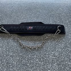 Gym weightlifting Weight belt - In Like New Condition. 