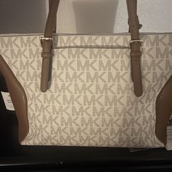 Michael Kors Purse Gently Used 