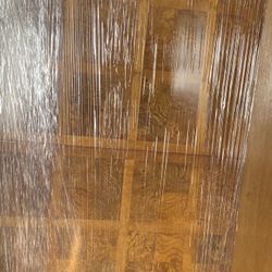 Beautiful Dining Room Table With 6 Chairs And Matching Hutch 