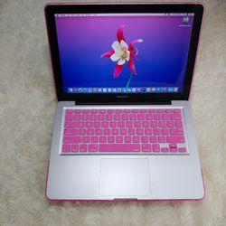 2010 Apple MacBook Pro with 6GB Ram and SSD