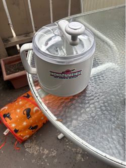Donvier ice cream maker