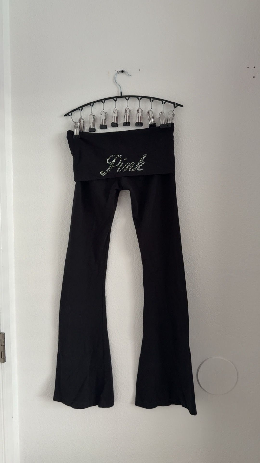 Black Victoria's Secret PINK flare leggings
