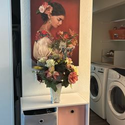 Wall Picture Decorate With Flower Decorate 
