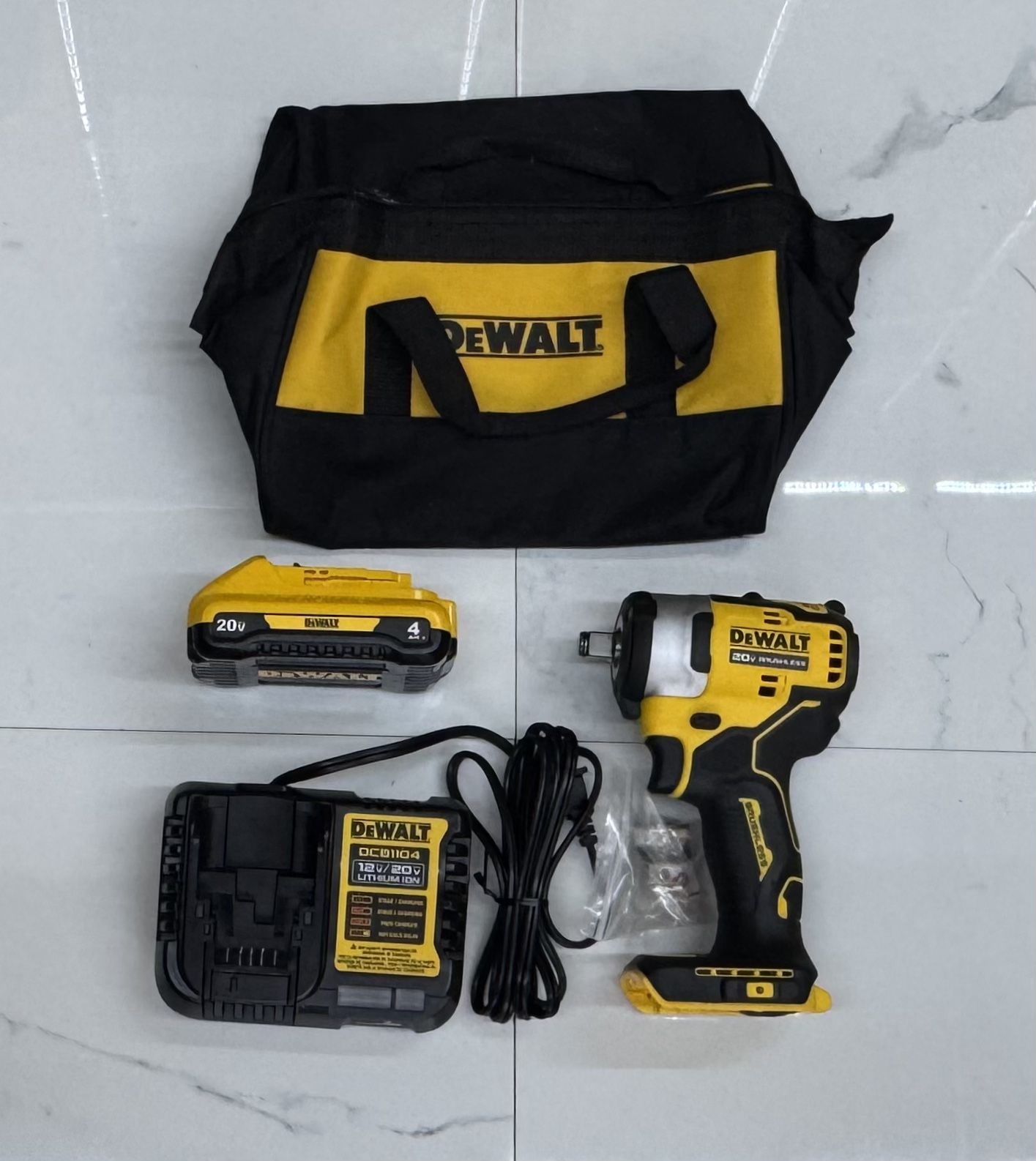 Brand New Dewalt 20v 1/2” Impact Wrench Drill 400 Lbs Torque Remove Lug Nuts Kit