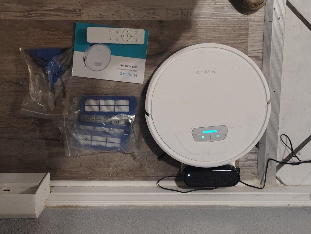 HONITURE Robot Vacuum and Mop Combo