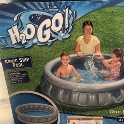Space Ship Pool