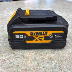 Dewalt DCB205G 20V 5.0Ah Oil Resistant Battery Pack (70509649)
