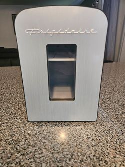 Frigidaire mini fridge, refrigerator