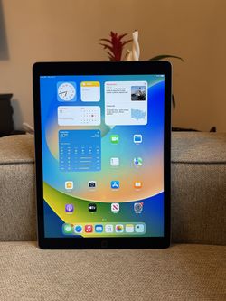 Apple iPad Pro 12.9" (1st Gen) | 128GB | Wi-Fi | Silver