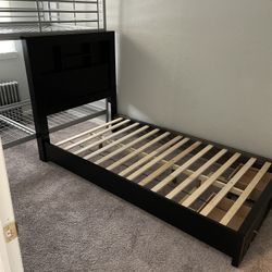 New Twin Bed Raymour & Flanigan