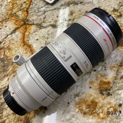 Canon EF 70-200mm f/2.8L USM Lens