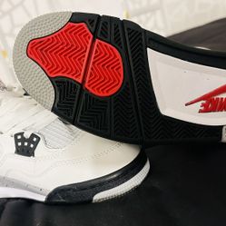 Jordan Retro 4