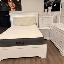 Gorgeous White Diamond 5 Pc Queen Or King Bedroom Furniture Set 