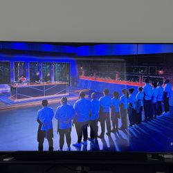 SAMSUNG 65 IN SMART TV