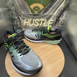 Saucony Men's Hurricane ISO 2 running shoe black/silver/slime Sz 11