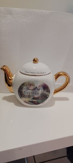 Thomas Kinkade Tea Pot
