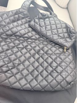 Large size bag with makeup bag included