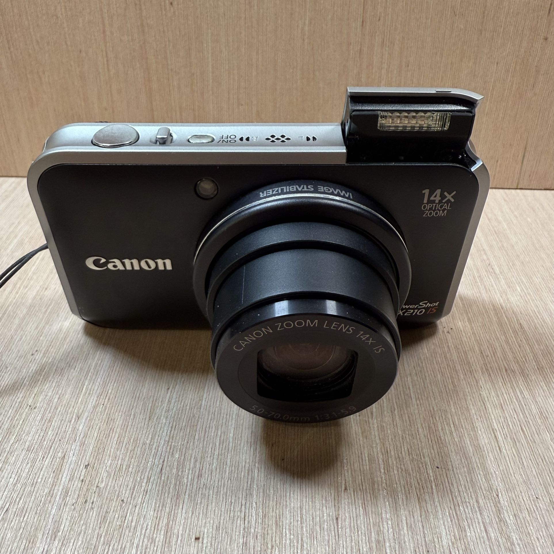 Canon PowerShot SX 210 IS 14.1MP Digital Camera Black w/Charger-MemCard Working!