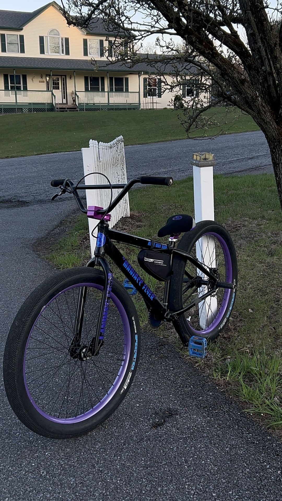 maniac flyer 27.5 bent rim thats it