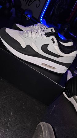 Nike air max 1 in black white n grey