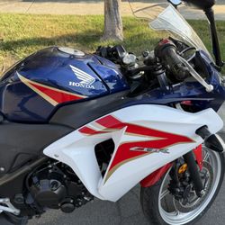 Honda 2012 CBR 250 R 