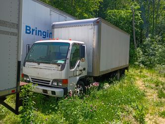2005 Isuzu NPR