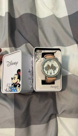 Minnie mouse watch