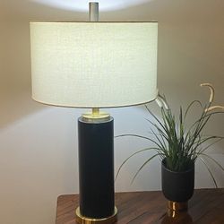 Elegant Pilar Black Metal Table Lamp With The Gold Accent And The Choice Of White Or Black Shade H27.5"