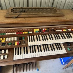 Yamaha Electone Organ (PRICE NEGOTIABLE)