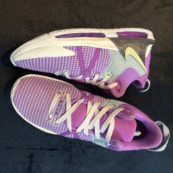 💜Nike LeBron Witness VII “Fuchsia”