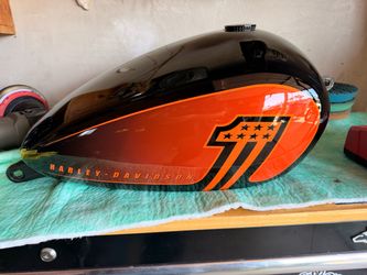 2021 street bob gas tank w/fuel pump