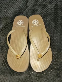 Tory Burch Womens Sandal Size  6  Tan Khaki Platfrom Thong Flip Flop Logo  Shoes