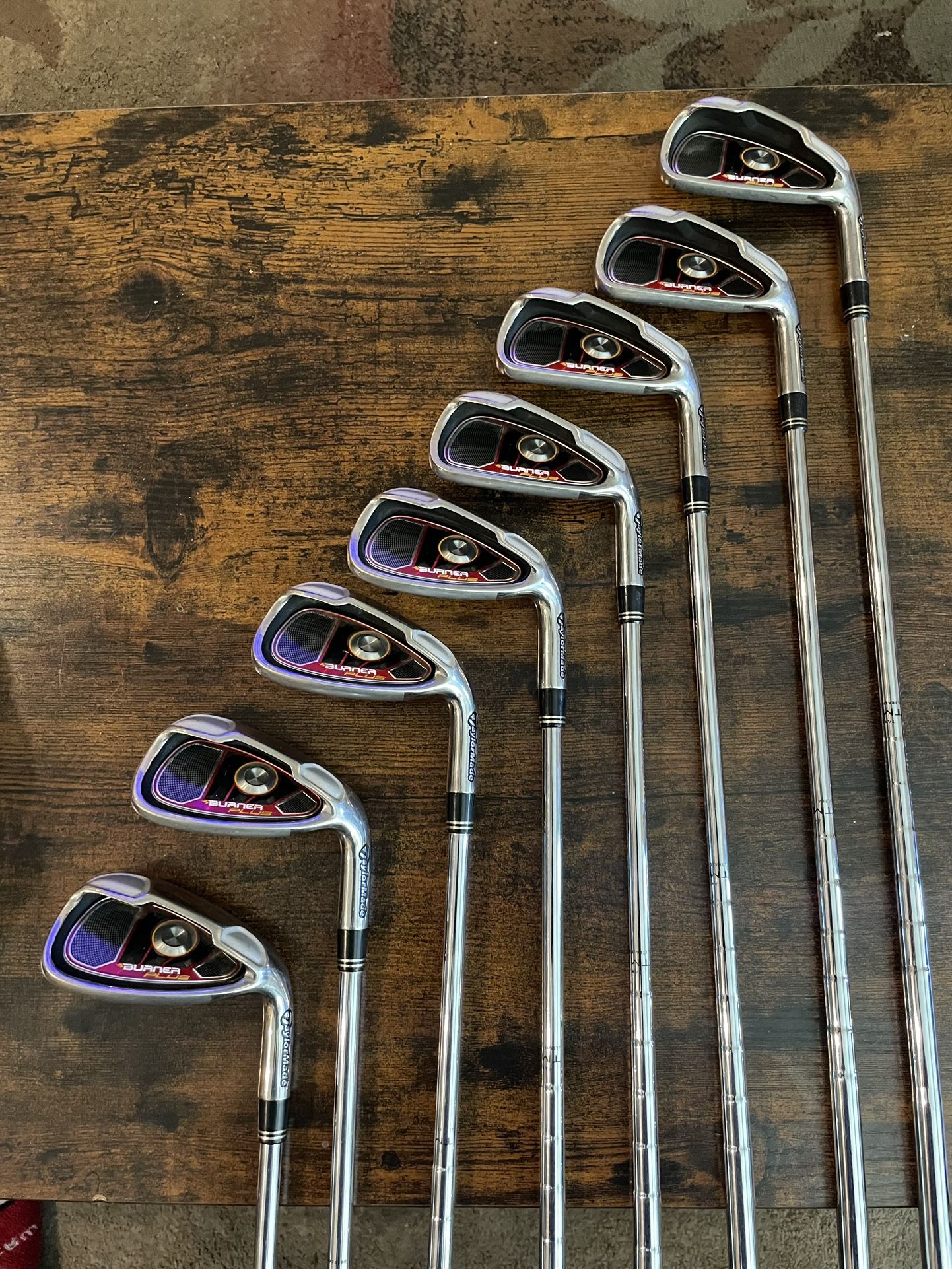 Taylormade Burner Plus Iron Set 4-PW plus AW