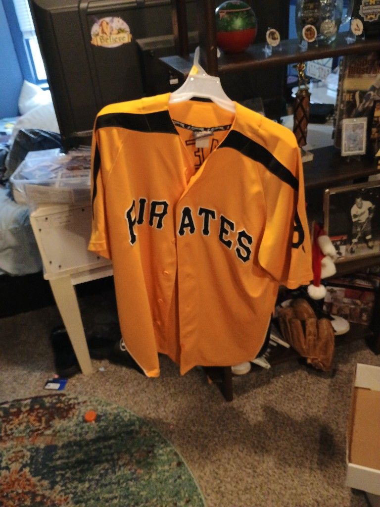 Copperstown Roberto Clemente Jersey 