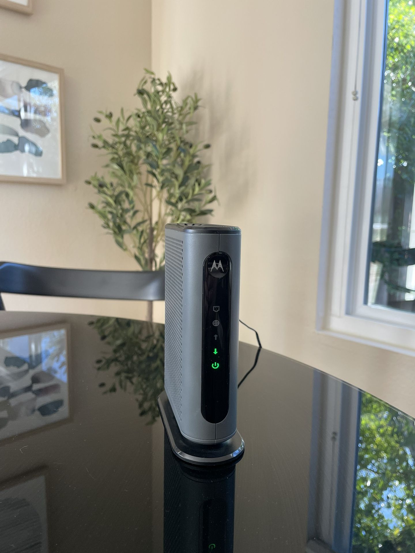 Motorola MB7420 Internet Modem