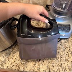 Hamilton Beach 6-Speed Hand Mixer with Snap-On Storage Case and Bowl Rest