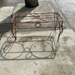 Metal Plant Holder